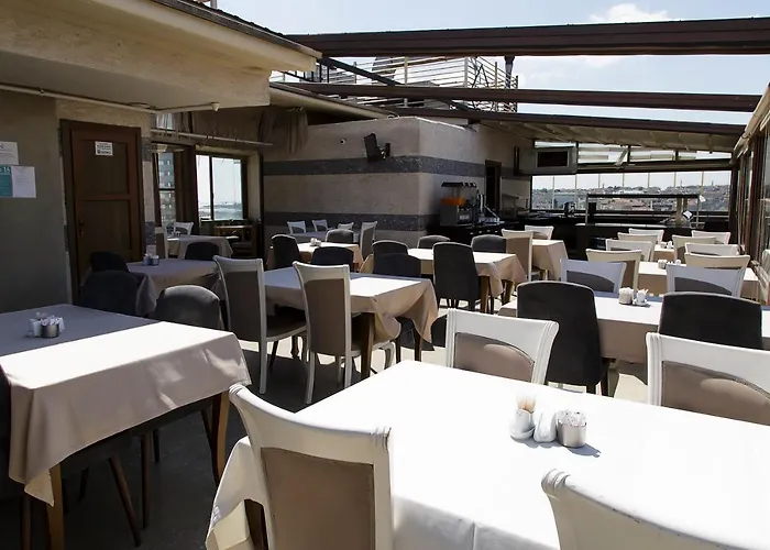 Istanbul River Hotel
